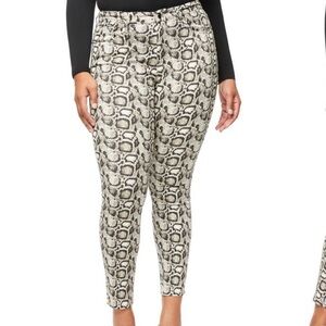 Good American plus size snake print skinny jean, Sz. 18